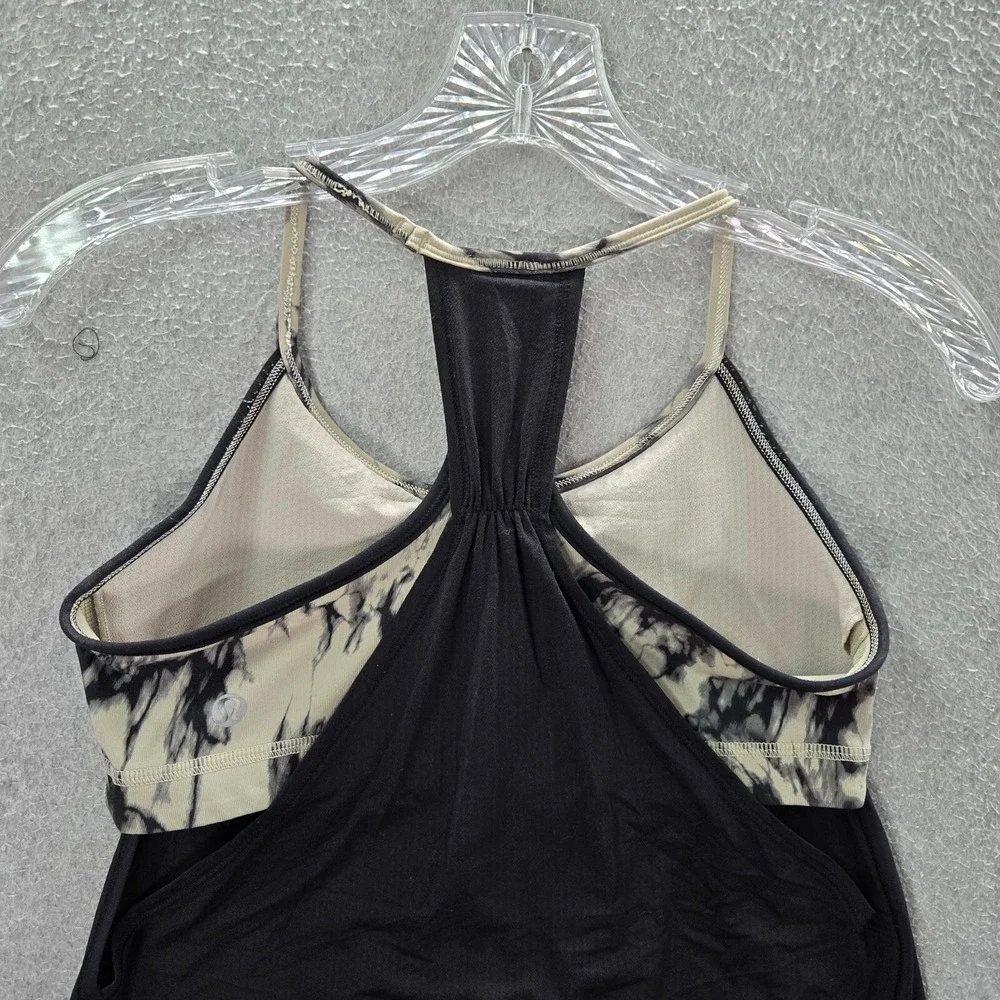 Lululemon Women Activewear Tank Top 6 Black No Limit Loose‎ Built in Bra